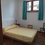 Family With Full Kitchen In Garda ホームステイ *