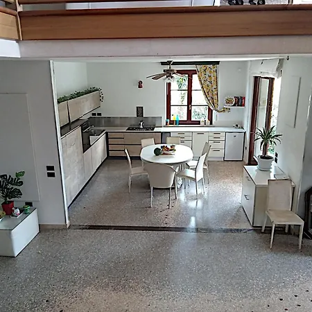 民宿 Family With Full Kitchen In Garda