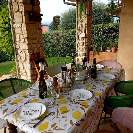 Family With Full Kitchen In Garda Cavalcaselle